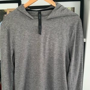 Lululemon lightweight hoodie never worn Medium